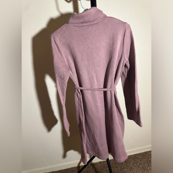 Knitted pink dress - Picture 2 of 3